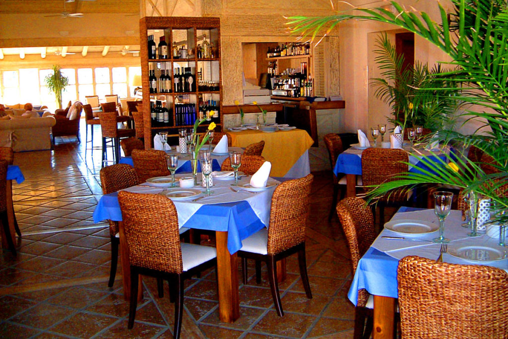 CLUB-HOUSE-RESTRAUNT-6